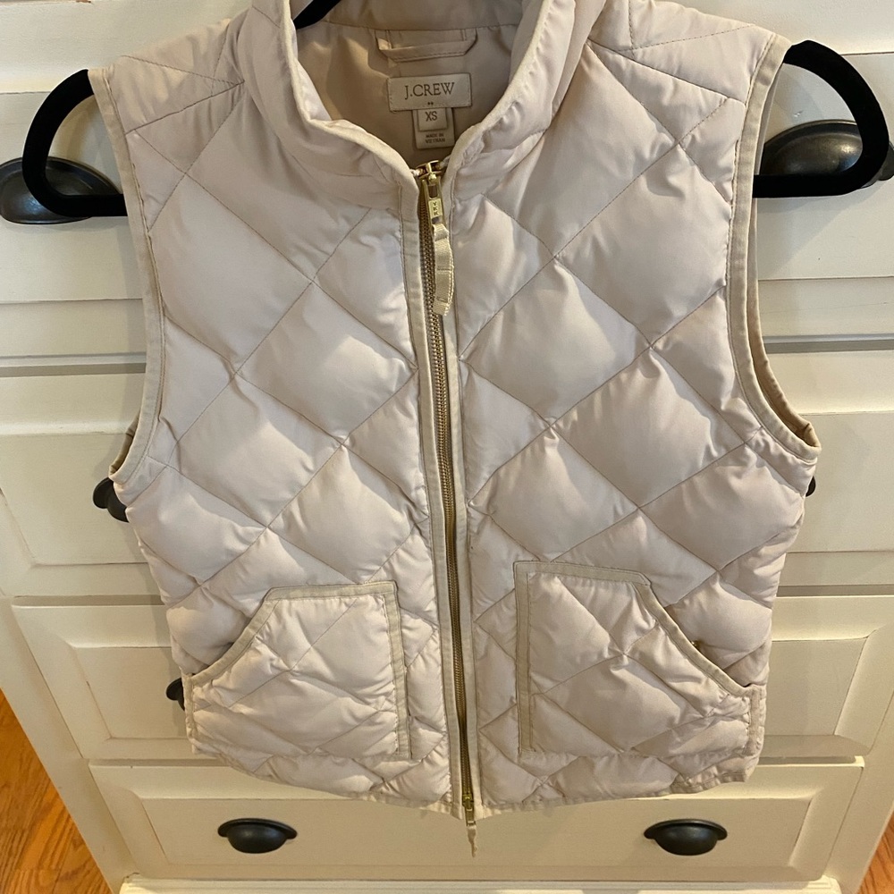 J Crew Women’s Quilted Vest; size XS, color ivory